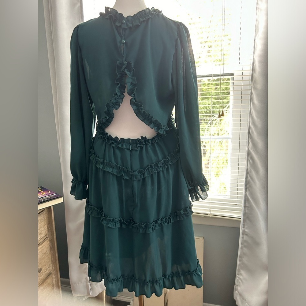 Amazon Brand Forrest green mini dress. Long sleeves - Picture 2 of 2